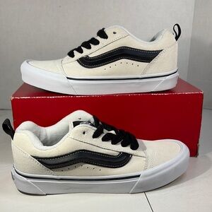 NWT Vans KNU Skool All Purpose Trainers Women’s 6